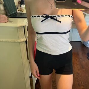 Subduded top